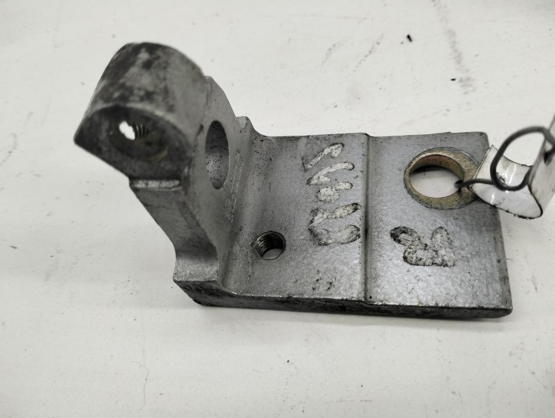 петля двери Audi A4 B5 1997, серый, седан, 8D083142A