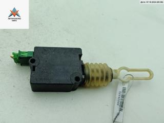 активатор замка багажника Audi A6 4B/C5 2000, 2.5 л., дизель, МКПП, чёрный, универсал, 4B9965115