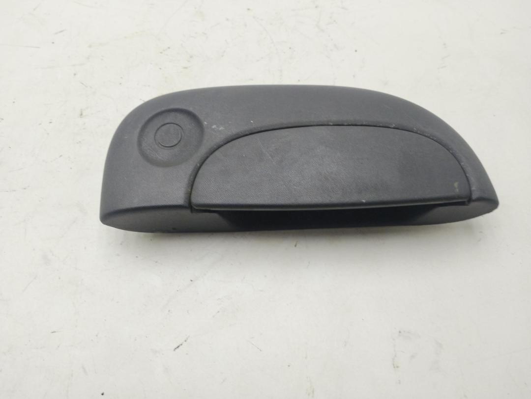ручка наружная передняя правая Renault Kangoo I 2003, 1.6 л., бензин, МКПП, белый, фургон, 7700354479