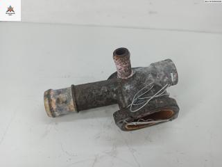 фланец (тройник) системы охлаждения Audi A3 8L 1999, 1.9 л., дизель, МКПП, серый, хетчбэк 5 дв., 038121133A