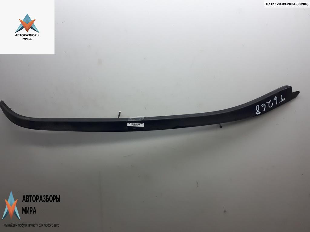 молдинг двери задней правой Volkswagen Golf 5 поколение 2004, 1.4 л., бензин, МКПП, чёрный, хетчбэк 5 дв., 1K6839374B - фото №1