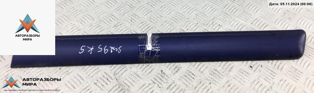 молдинг двери задней левой Mercedes-Benz E-Класс W210/S210 1998, 3.2 л., бензин, МКПП, синий, универсал, 2106900962 - фото №1