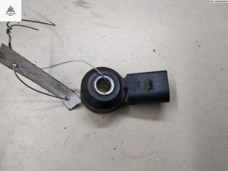 датчик детонации Volkswagen Golf 5 поколение 2006, 1.6 л., бензин, МКПП, серый, хетчбэк 5 дв.