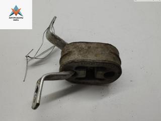 кронштейн глушителя Audi A6 4B/C5 [рестайлинг] 2002, 2.5 л., дизель, АКПП, серый, универсал, 8D0253147E