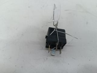 реле (прочие) Mercedes-Benz C W204 2007, 1.8 л., бензин, МКПП, чёрный, седан, 0025421719