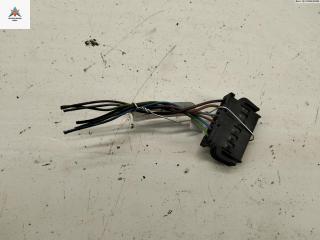 разъем (фишка) проводки Volkswagen Passat B5 [рестайлинг] 2001, 2.0 л., бензин, МКПП, серый, универсал, 893971636