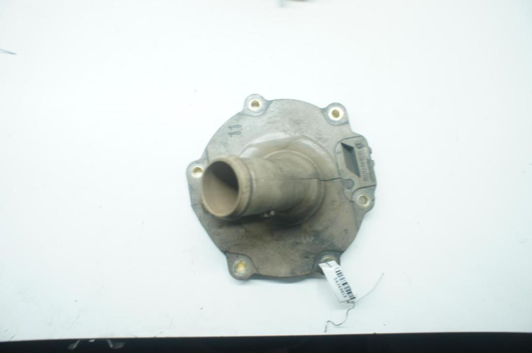 фланец (тройник) системы охлаждения Ford Mondeo III 2003, 2.0 л., дизель, АКПП, серый, универсал, XS7Q8A578