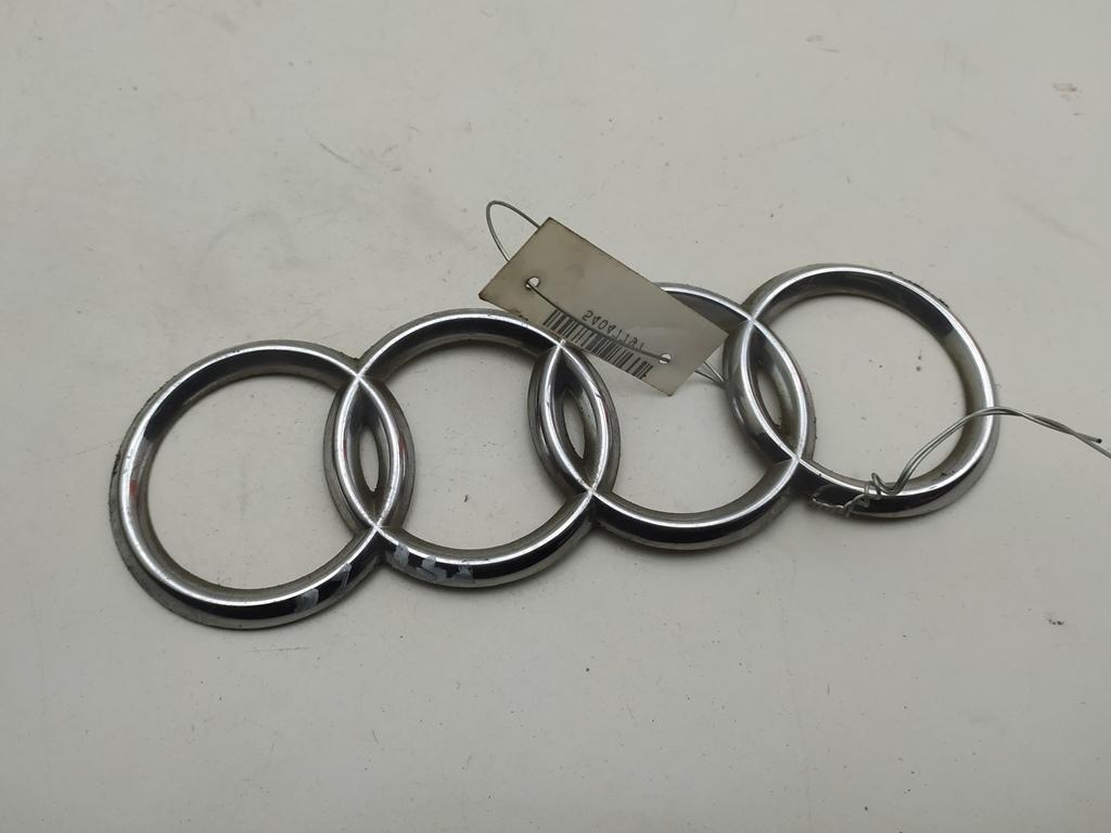 эмблема Audi A4 B5 1998, 1.8 л., бензин, АКПП, серый, седан