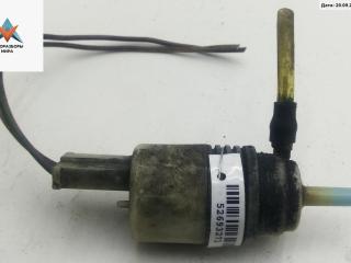 насос (моторчик) омывателя стекла Volkswagen Transporter T4 1991, зелёный, микроавтобус