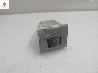 кнопка обогрева сидений Opel Signum C [рестайлинг] 2006, 1.9 л., дизель, МКПП, синий, хетчбэк 5 дв., 13138252