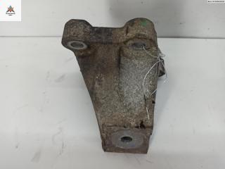 кронштейн двигателя Audi A6 4F/C6 2007, 3.0 л., дизель, АКПП, синий, седан, 4F0199307AA