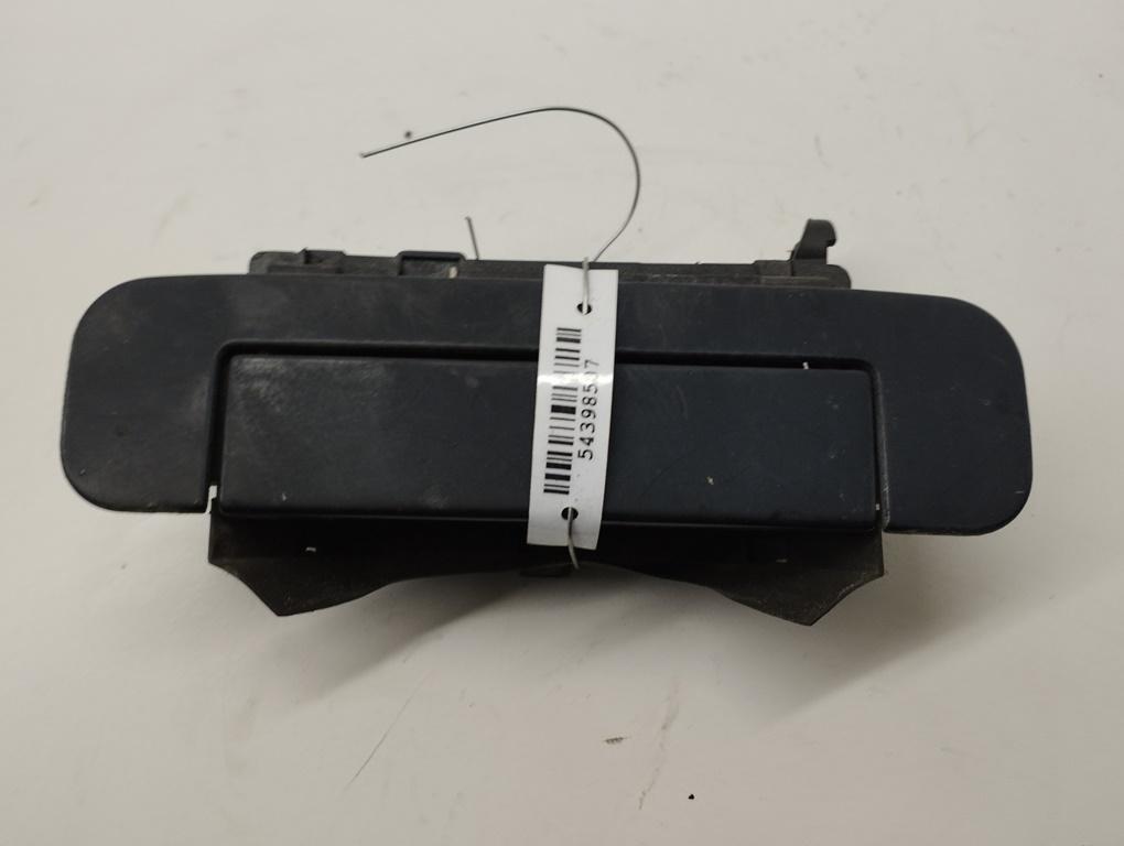 ручка наружная задняя левая Audi A4 B5 1995, 1.6 л., бензин, МКПП, синий, седан, 4A0819205D