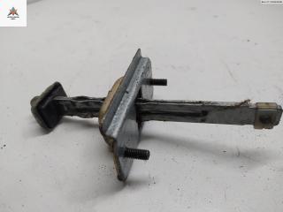 ограничитель открывания двери Mazda 626 GE [рестайлинг] 1995, хетчбэк 5 дв.