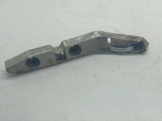 кронштейн переднего бампера Ford Focus 2 поколение [рестайлинг] 2007, 1.6 л., дизель, МКПП, серый, универсал, 4M5117D958AF