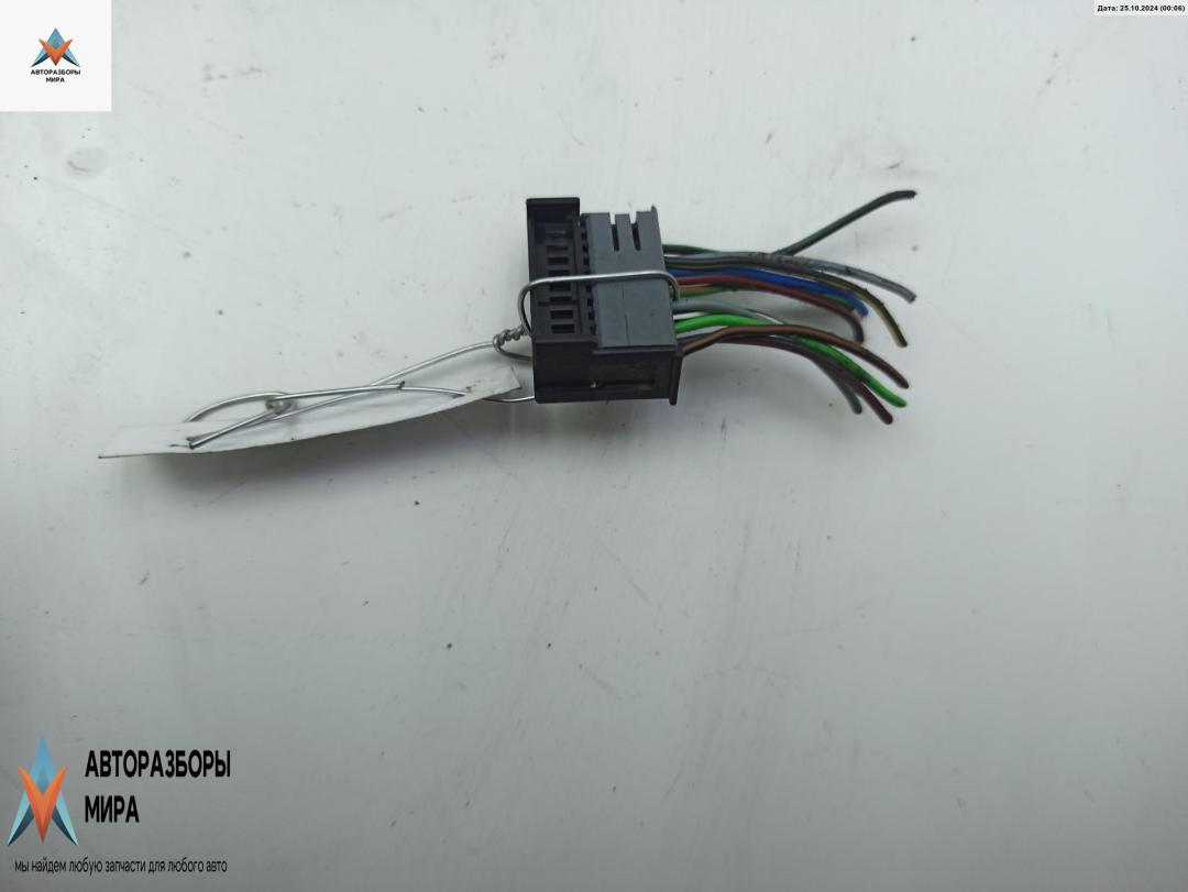 разъем (фишка) проводки Opel Vectra C 2002, 1.8 л., бензин, МКПП, серый, седан - фото №1