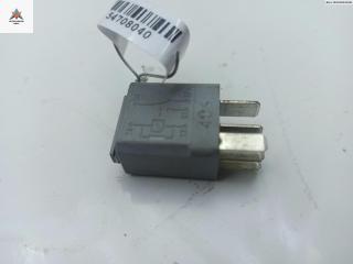 реле (прочие) Opel Zafira 2 поколение (B) 2006, 1.8 л., бензин, МКПП, серый, минивэн, 13100504