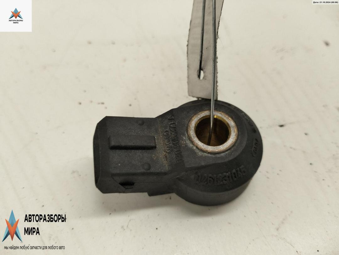 датчик детонации Volkswagen Golf 3 поколение 1996, 1.6 л., бензин, МКПП, синий, хетчбэк 3 дв., 026123045 - фото №1