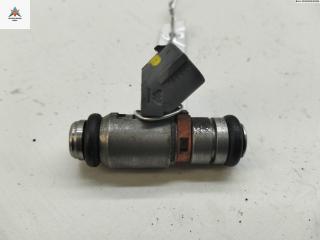 форсунка Volkswagen Golf 4 поколение 2004, 1.4 л., бензин, МКПП, чёрный, универсал, 036031G