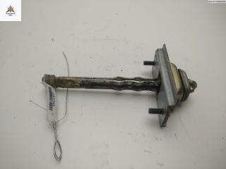 ограничитель открывания двери Mazda 626 GE [рестайлинг] 1995, хетчбэк 5 дв.