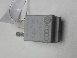 реле (прочие) Volkswagen Passat B6 2007, 2.0 л., дизель, робот, серый, универсал, 449