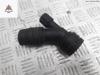 фланец (тройник) системы охлаждения Volkswagen Golf 4 поколение 1998, 1.6 л., бензин, МКПП, чёрный, хетчбэк 5 дв., 1J0121619A