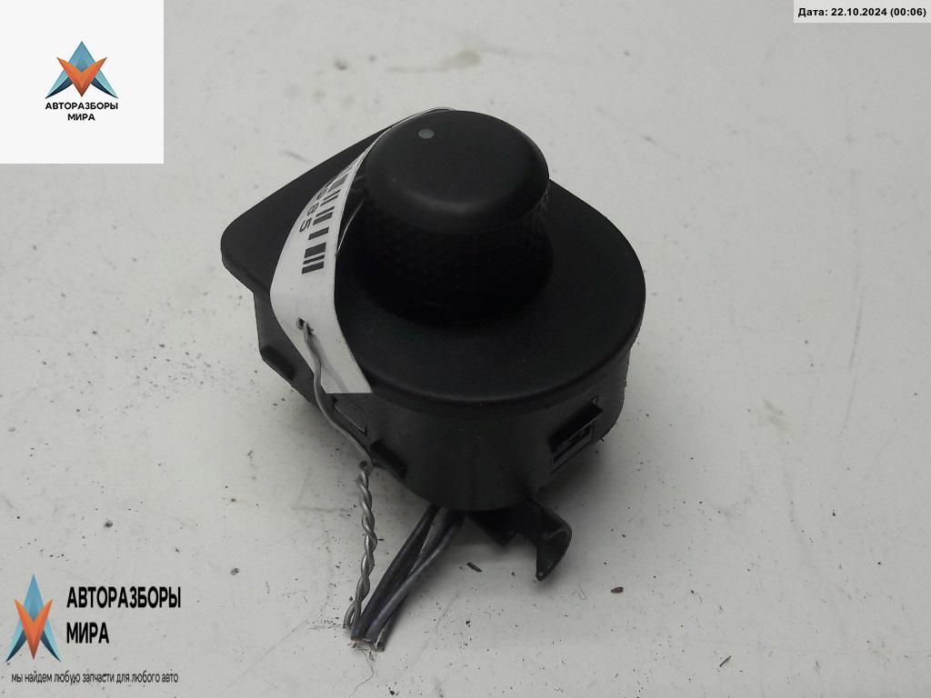 джойстик регулировки зеркал Volkswagen Golf 4 поколение 1999, 1.6 л., бензин, МКПП, синий, хетчбэк 5 дв., 1J1959565D - фото №1