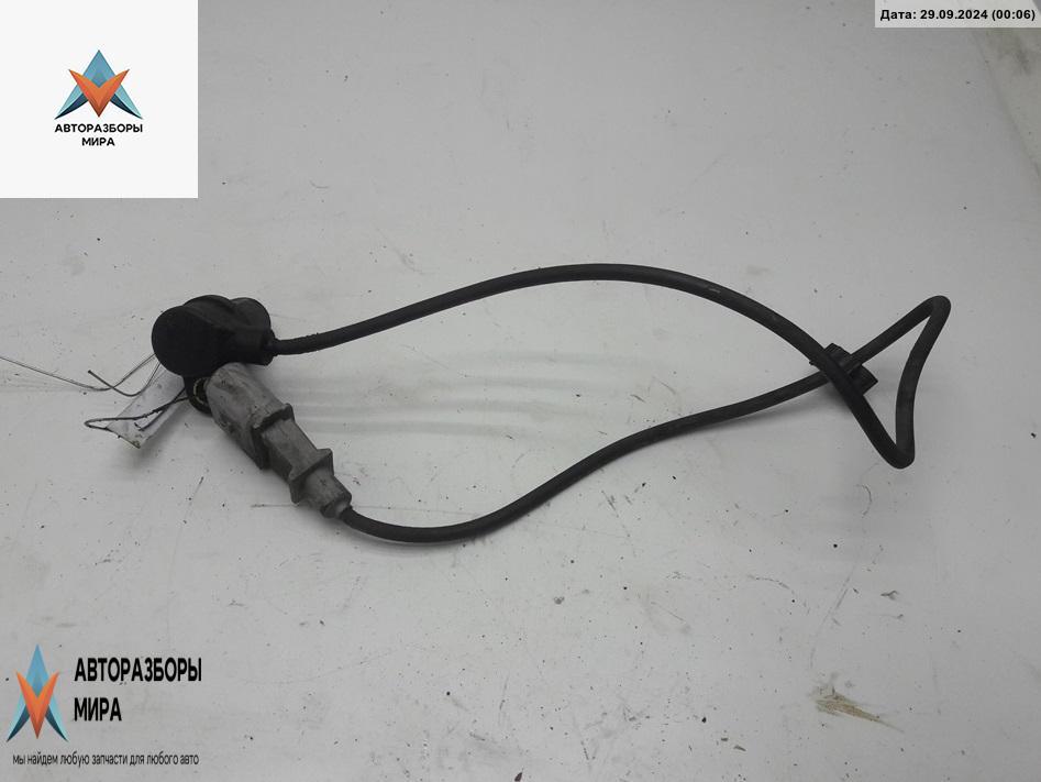 датчик коленвала Volkswagen Golf 4 поколение 1998, 1.6 л., бензин, МКПП, серый, хетчбэк 5 дв. - фото №1