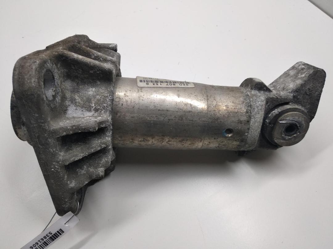 кронштейн переднего бампера Audi A4 B6 2004, 2.5 л., дизель, МКПП, чёрный, универсал, 8E0807133B - фото №1