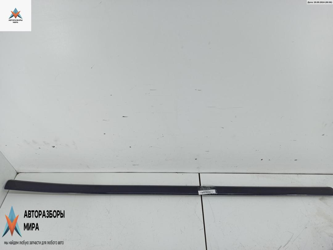 молдинг двери передней правой Audi A4 B6 2002, 2.4 л., бензин, АКПП, синий, универсал, 8E0853954 - фото №1