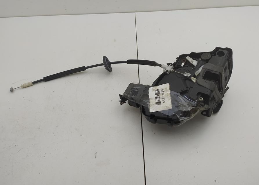 замок двери передней правой Land Rover Discovery 2006, 2.7 л., дизель, АКПП, красный, внедорожник 5 дв.