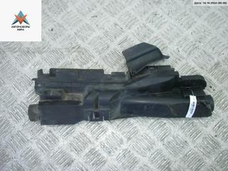 кронштейн радиатора BMW 3 серия E46 [рестайлинг] 2001, 2.2 л., бензин, МКПП, чёрный, седан, 8201161