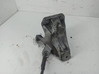 кронштейн двигателя Audi A4 B6 2001, 2.5 л., дизель, МКПП, синий, универсал, 8E0199306J