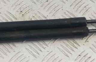 амортизатор крышки багажника (3-5 двери) Volkswagen Touran 1 поколение 2003, 1.9 л., дизель, МКПП, красный, минивэн, 1T0827550C