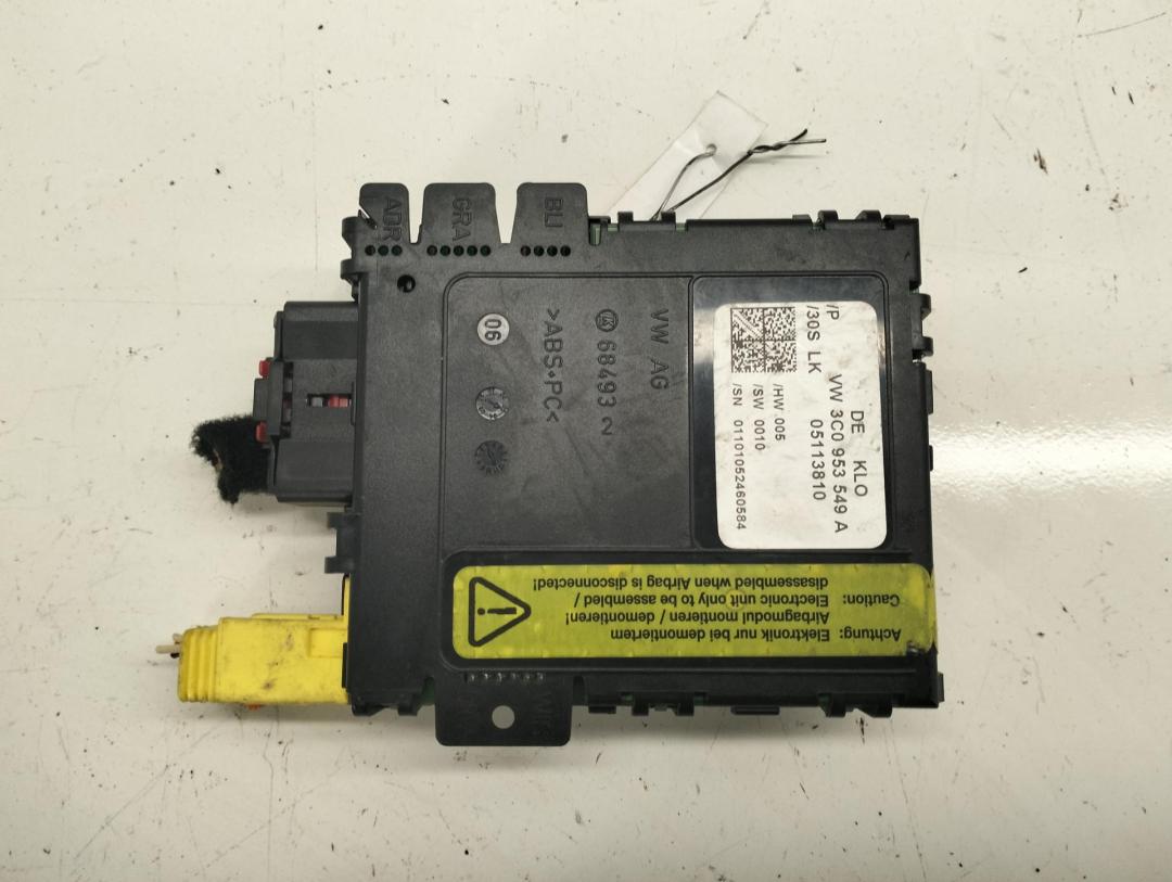 блок управления (другие) Volkswagen Passat B6 2005, 2.0 л., дизель, МКПП, чёрный, универсал, 3C0953549A - фото №1