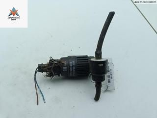 насос (моторчик) омывателя стекла Suzuki Wagon R 2 поколение [рестайлинг] 2002, красный, хетчбэк 5 дв., 090586632