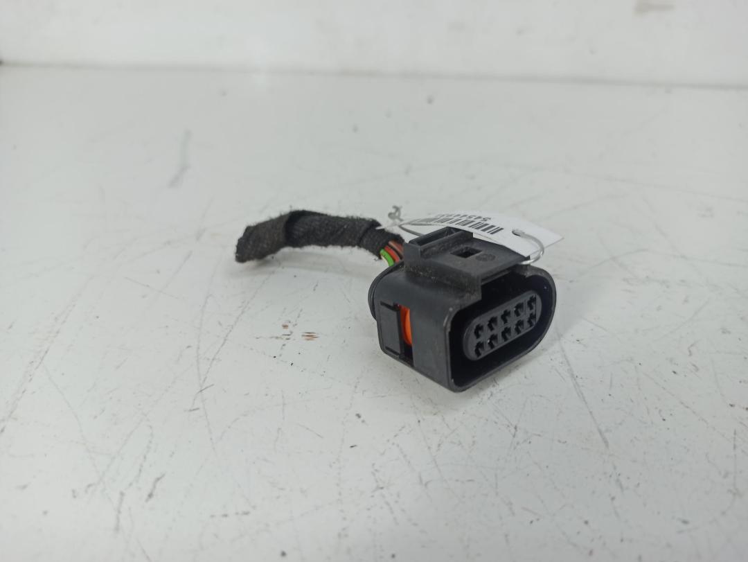 разъем (фишка) проводки Audi A6 C5 2004, 2.4 л., бензин, МКПП, серый, универсал, 1J0973715