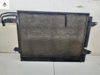 радиатор кондиционера Volkswagen Touran 1 поколение 2003, 1.6 л., бензин, МКПП, чёрный, минивэн, 1T0820411B