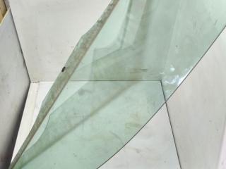 стекло двери передней правой Alfa Romeo 147 1 поколение 2002, 1.6 л., бензин, МКПП, красный, хетчбэк 3 дв.