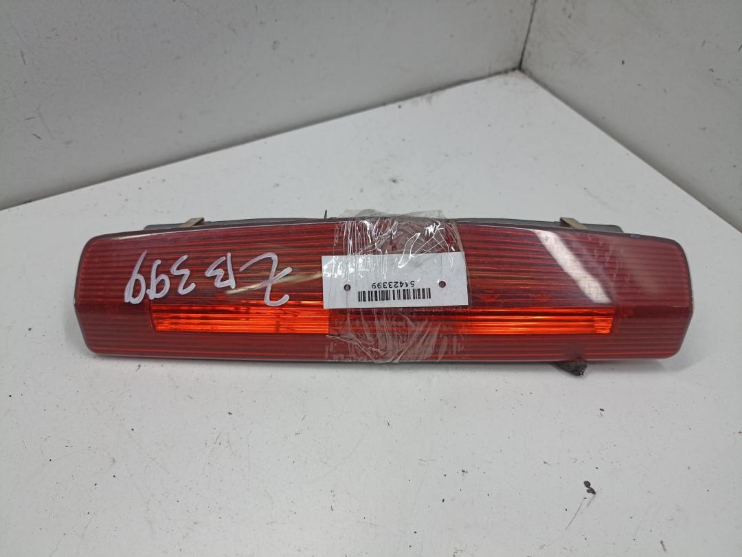 стоп-сигнал Opel Zafira B 2006, 2.2 л., бензин, МКПП, серый, минивэн, 13211687