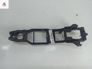 Корпус (держатель) ручки двери передней левой Mercedes-Benz E-Класс W210/S210 [рестайлинг] 2002, 3.2 л., дизель, АКПП, серый, универсал, 210