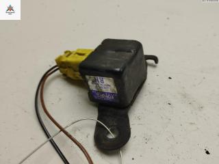 датчик AirBag Toyota Corolla 9 поколение (E120/E130) 2002, 1.6 л., бензин, МКПП, чёрный, хетчбэк 3 дв., 8917313030