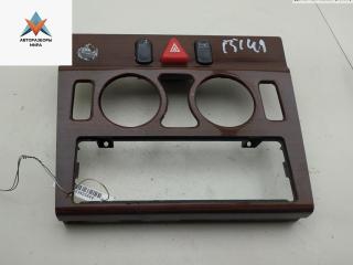 рамка под магнитолу Mercedes-Benz C-Класс W202/S202 1996, 1.8 л., бензин, МКПП, серый, седан