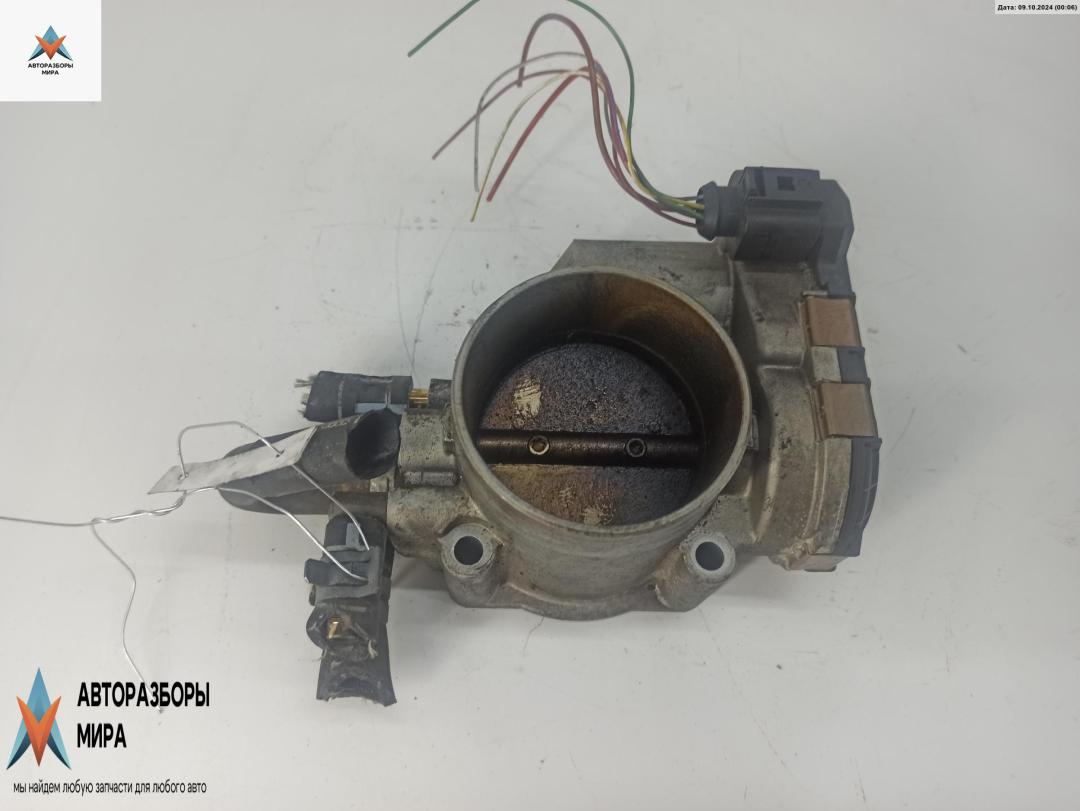 заслонка дроссельная Audi A6 4B/C5 1999, 2.4 л., бензин, МКПП, чёрный, универсал, 078133062B - фото №1