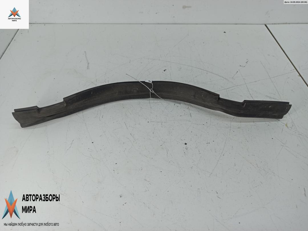 уплотнитель Audi A4 B6 2002, 2.4 л., бензин, МКПП, синий, кабриолет, 8E0121221E - фото №1