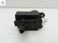 моторчик заслонки печки Volvo V70 2 поколение 2001, 2.4 л., бензин, АКПП, чёрный, универсал, 191009 - фото №2