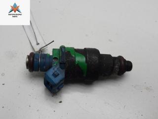 форсунка Volkswagen Golf 3 поколение 1996, 1.6 л., бензин, МКПП, красный, хетчбэк 5 дв., 037906031AD