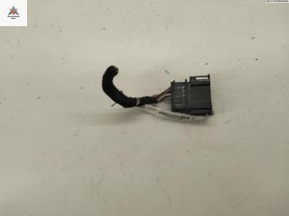 разъем (фишка) проводки Volkswagen Passat B5 [рестайлинг] 2001, 1.6 л., бензин, МКПП, серый, седан, 3B0972736