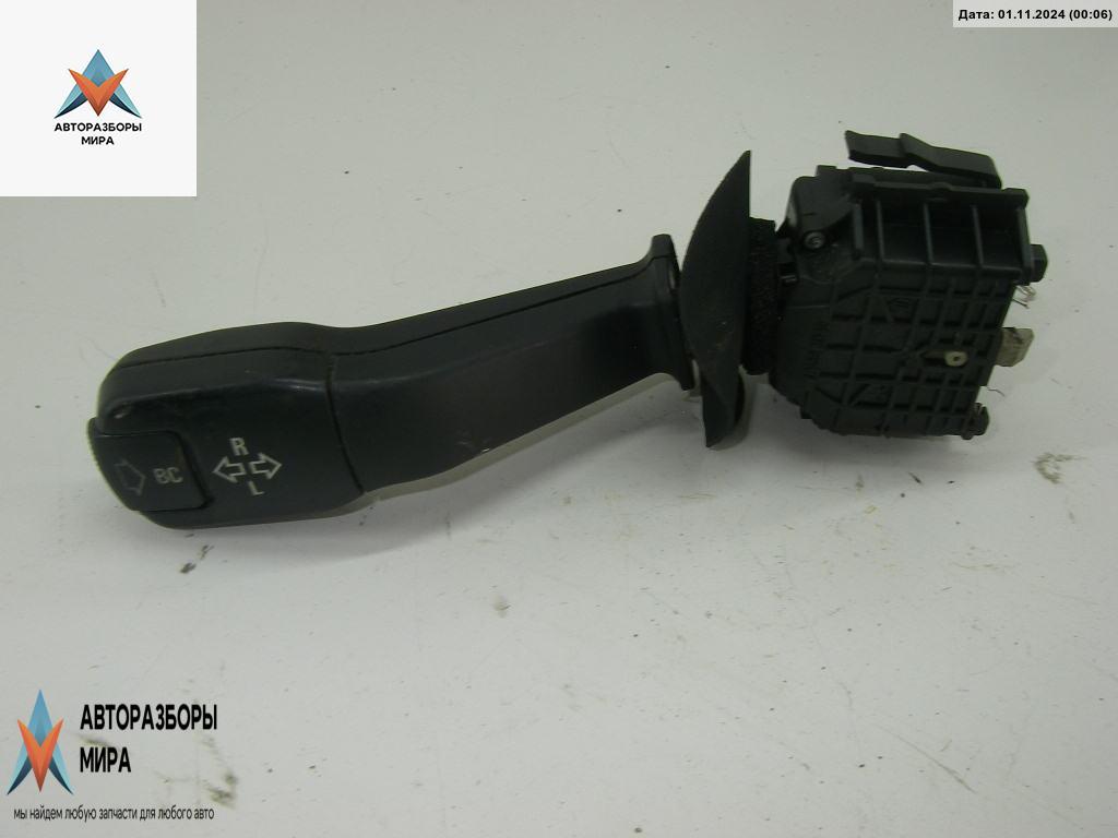 переключатель поворотов BMW 5 серия E39 1998, 2.5 л., бензин, МКПП, серый, универсал, 8352172 - фото №1