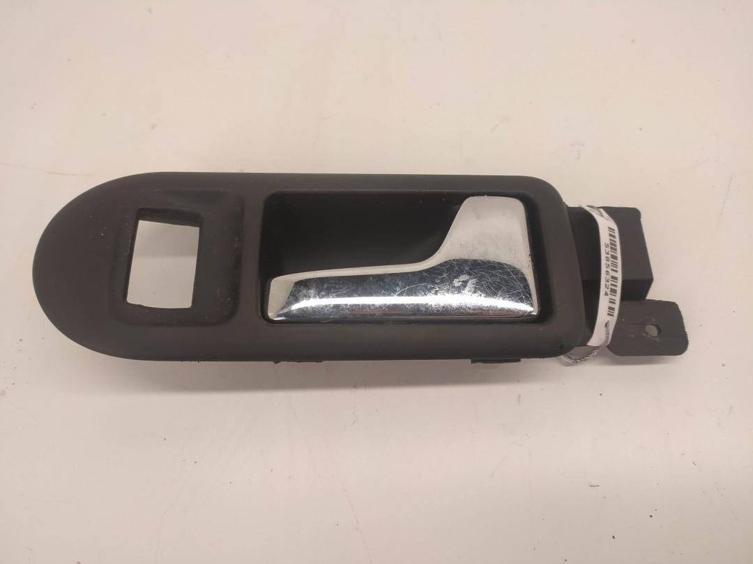 ручка внутренняя передняя правая Volkswagen Passat B5 1999, 1.6 л., бензин, МКПП, синий, седан, 3B1837114 - фото №1