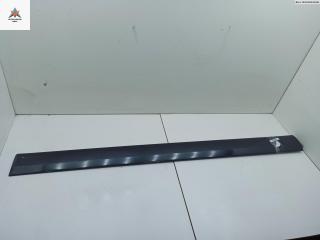 молдинг двери передней правой Opel Omega B [рестайлинг] 2001, 2.6 л., бензин, МКПП, серый, седан, 90566962